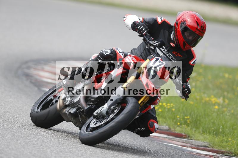 /37 28.07.2025 Dunlop Ride und Test Day ADR/Einsteiger gruen/17
